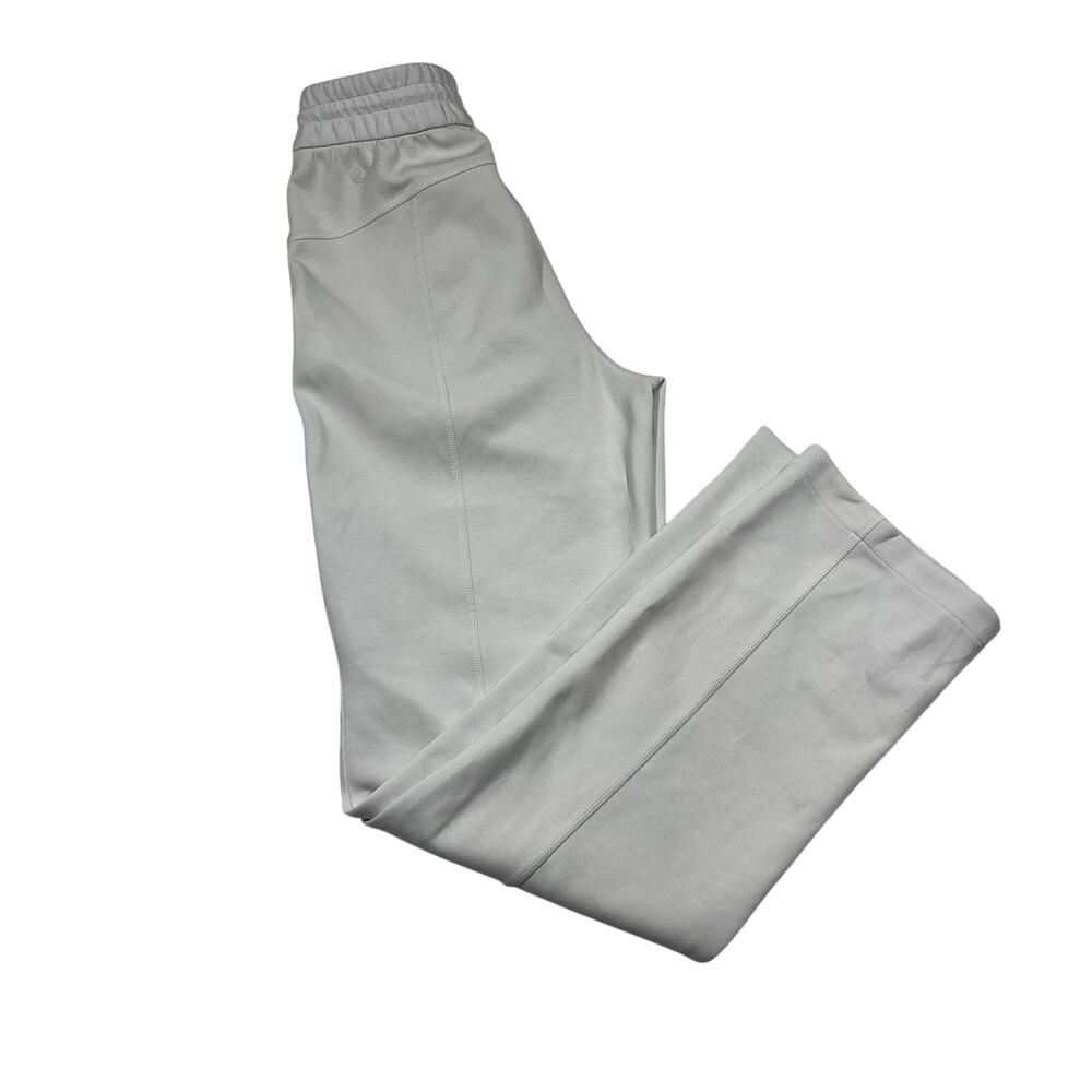Lululemon Softstreme High-Rise Pant Regular Light Vapor Size 4 Activewear Casual